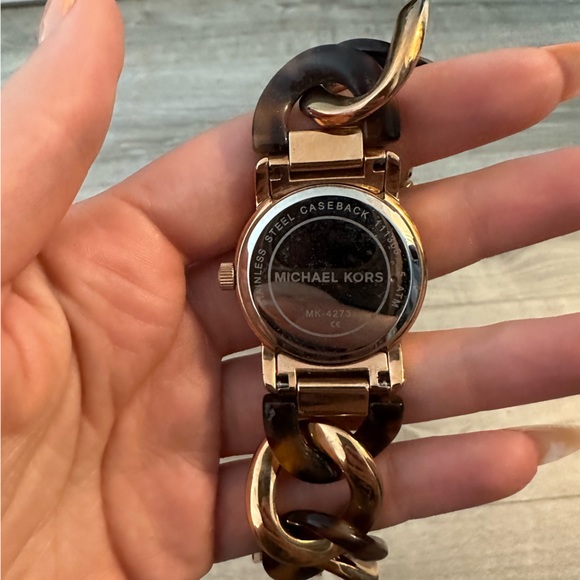 Michael Kors Watch - Picture 3 of 4